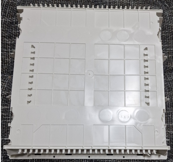 ABB ELSYNN UK612E2 rozvodnice zadní strana