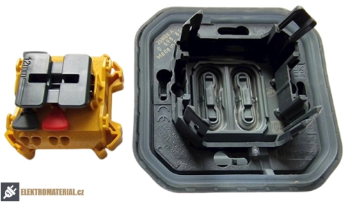 Rozbor zapuštěného vypínače LEGRAND 069881L Plexo IP55