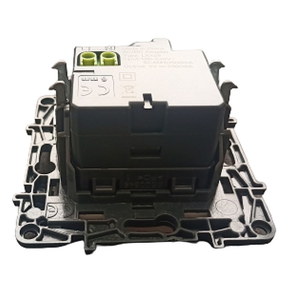 LEGRAND 863540 Niloé STEP Nabíječka USB A+C černá