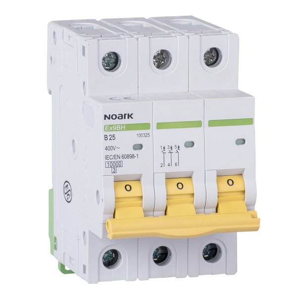 Noark 100408 Ex9BH 3P C4 Instalační jistič 10 kA, charakteristika C, 4 A, 3pól