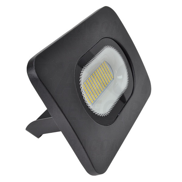 Tracon RSMDL50H SMD reflektor,černý,s vývodkoubez napájecího kabelu 220-240V AC, 50W, 4000K, IP65, 4000lm, EEI=G