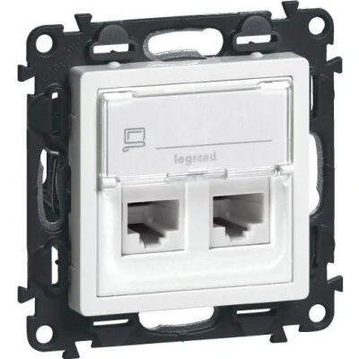 LEGRAND 86C5UB1 Niloé STEP Datová zásuvka 1xRJ45 C5E UTP s popisovým polem bílá