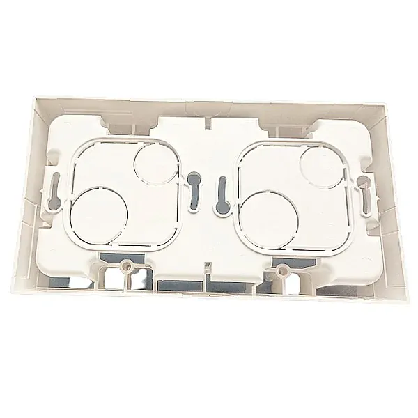 LEGRAND 863198 Niloé STEP Krabice povrchová 2P bílá
