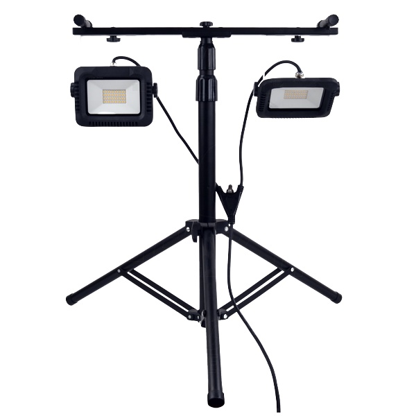 Tracon RSMDAW220W Přenosný LED reflektor, se stojanem 180-240 VAC, 2×20W, 4000K, IP65, 2×1600lm, EEI=G