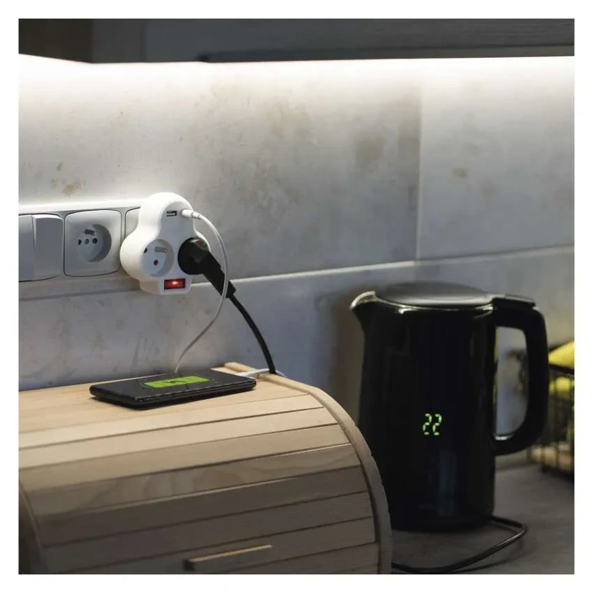 EMOS P0073 Rozbočovací zásuvka 2x 230V/AC, vypínač, nabíjení 1xUSB-A + 1xUSB-C, bílá