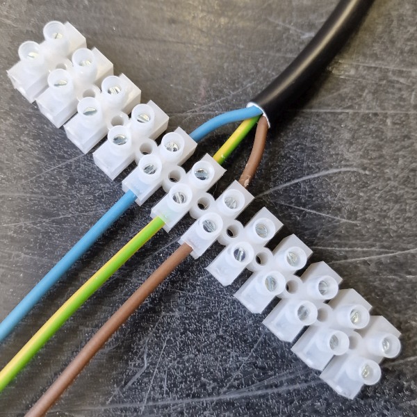 Lámací svorkovnice T06-12S 6mm