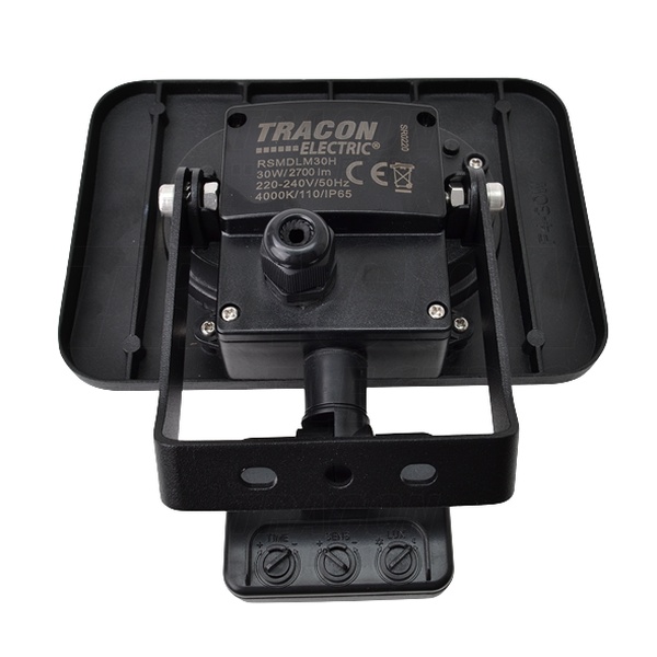 Tracon RSMDLM30H SMD reflektor se snímačem pohybu, s nastav.citlivostí,černý 220-240V,30W,4000K,IP65,2700lm,,120°, 10s-7min, 3-10m, EEI=F