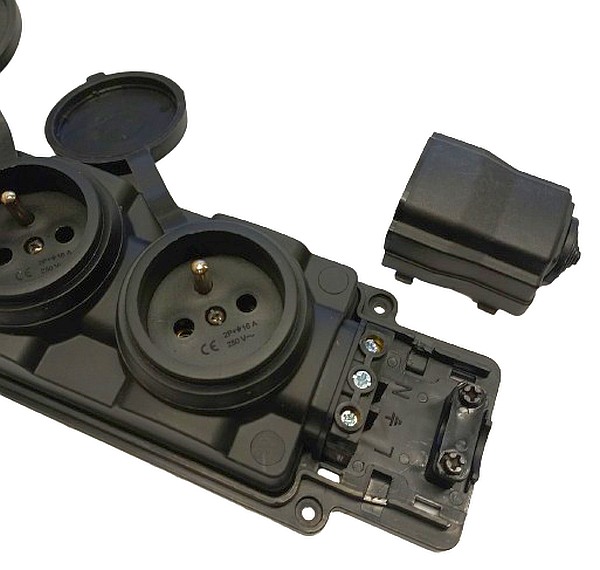 MALPRO D.3159M/2 Zásuvka gumová 2-násobná 16A/250V IP44, černá