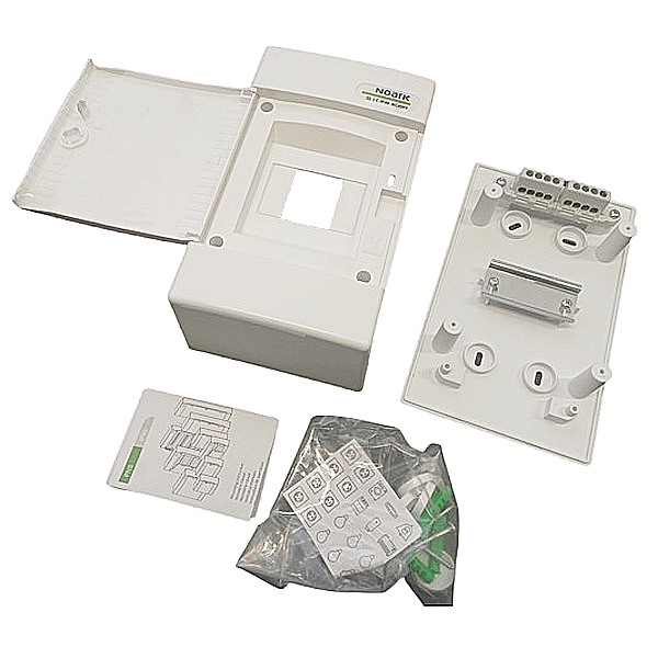 Noark 110817 PNS 4W Plastová rozvodnice, bílé dveře, montáž na omítku, IP40, 1 řada, 4 moduly