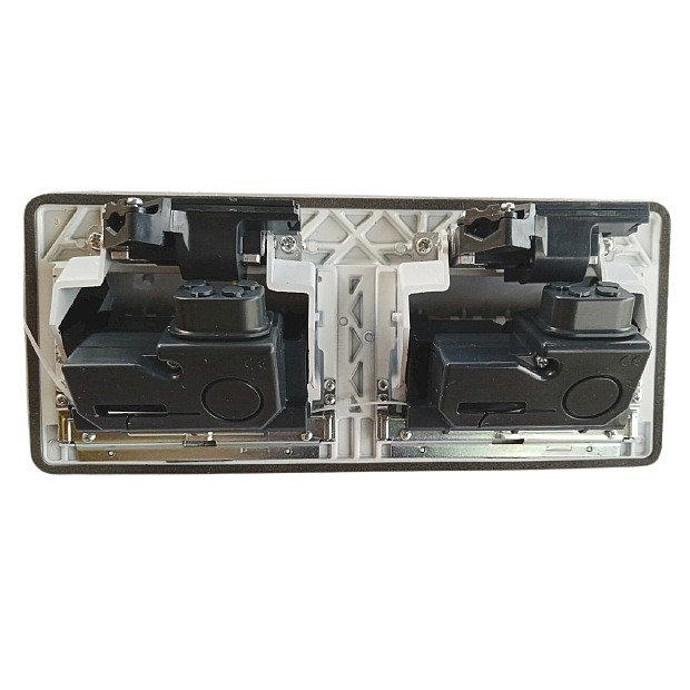 Legrand 654004 POPUP 8MOD+KIT Kompletní instalační sada výklopného zásuvkového rámečku do nábytku