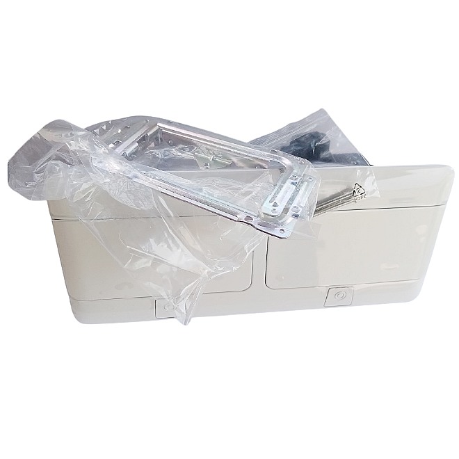 Legrand 654004 POPUP 8MOD+KIT Kompletní instalační sada výklopného zásuvkového rámečku do nábytku
