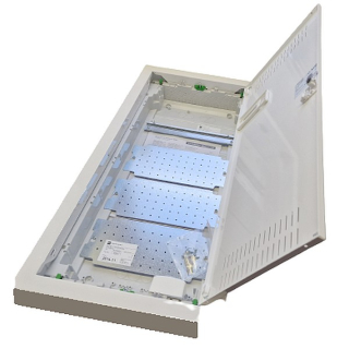 Multimediální rozvodnice SEZ C-BOX N MSF 56M na omítku IP30, perforovaná dvířka, 358x728x95 mm