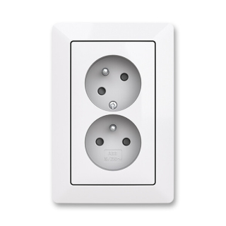 ABB 5513T-C02357 500 ZONI Zásuvka dvojnásobná, s cl., s natočenou dutinou bílá